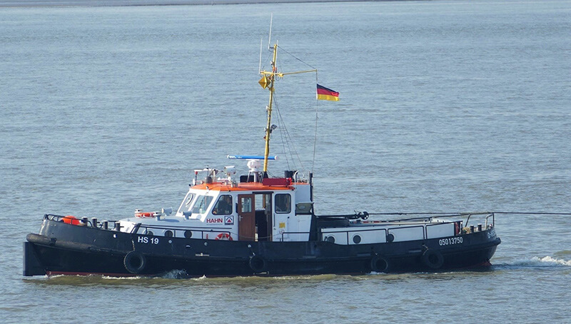 Binnenschlepper-Hamburg-Stade-Eisbrechen-Besatzungstransfer-HAHN-Shipping-GmbH-HS-19